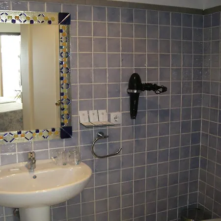 Azahar Guest house 2*