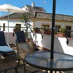 Azahar Guest house 2*