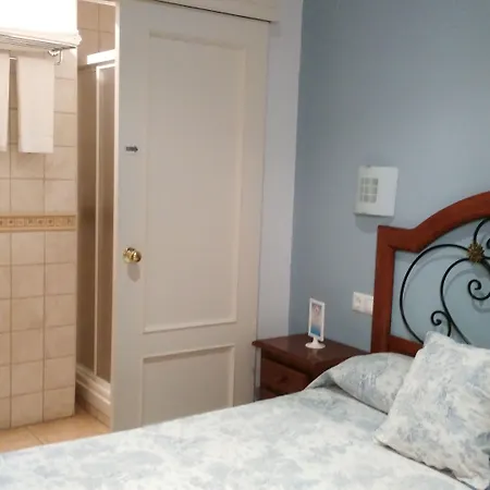 Azahar Guest house 2*