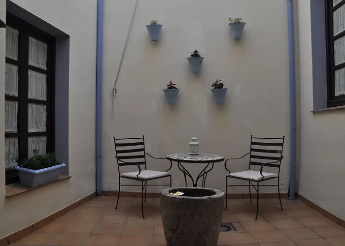 Azahar Guest house 2*